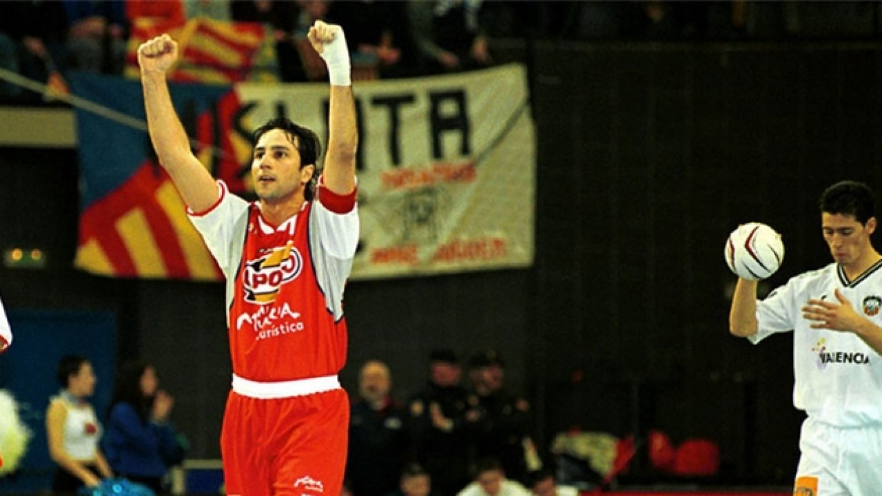 CBE2F0D6-5533-4B12-84C0-11962BDAD61F